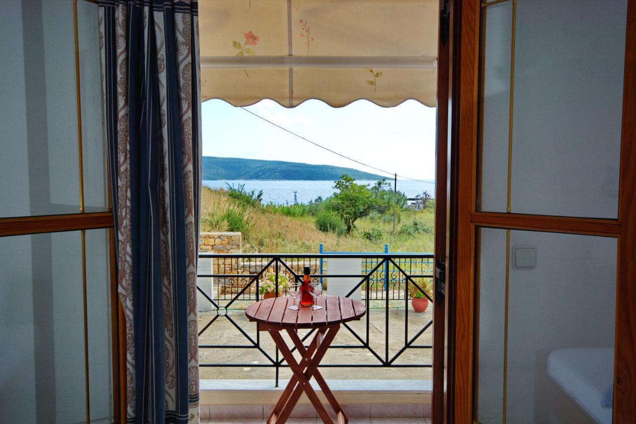 Nikis Rooms Kalamakia Exteriér fotografie